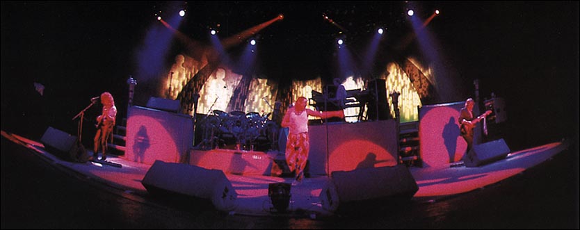 Marillion: Clutching At Straws Tour - 1988 - Photo taken from "The Web" - Issue No. 27